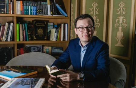 Жеңілген емес, жеңген қазақ: Бұқарбай әдебиетте жаңа ойлау моделін ұсынды