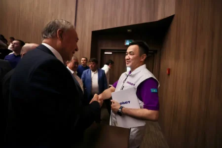 «Әділет» партиясы Түркістанда ұлттық спорт саласының өкілдерімен кездесті