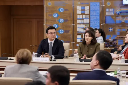 «Әділет» партиясының кандидаттары ОСК тіркеуінен өтті "Әділет" партиясы