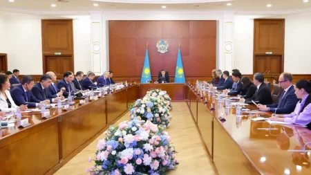 Бектенов: саяси-құқықтық жүйенің тұрақтылығы мен болжамдылығы өте маңызды бектенов