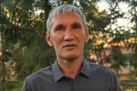 Жалған тізімнің тірі құрбаны: Жетісу тұрғыны Лұқпан Ахмедияровтан кешірім талап етті