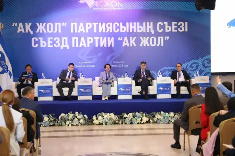 «Ақ жол» Құрылтай сайлауына дайын: партия 63 кандидаттың тізімін бекітті