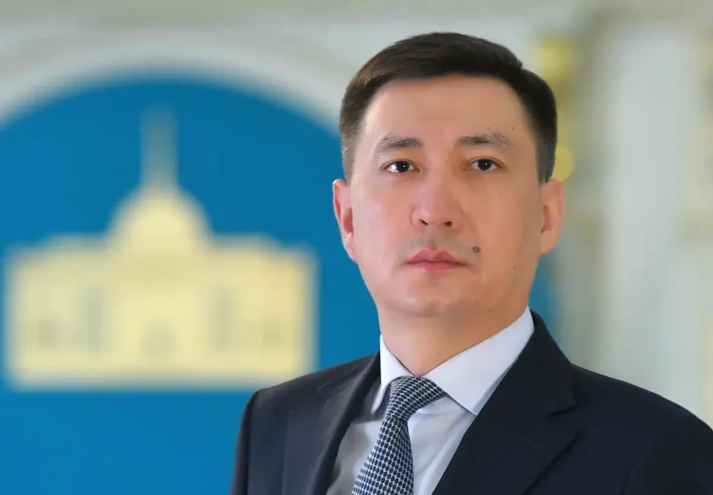Президент Жарлығы: Жайсанбаев Халық Кеңесі басшылығына келді Қанатбек Жайсаңбаев