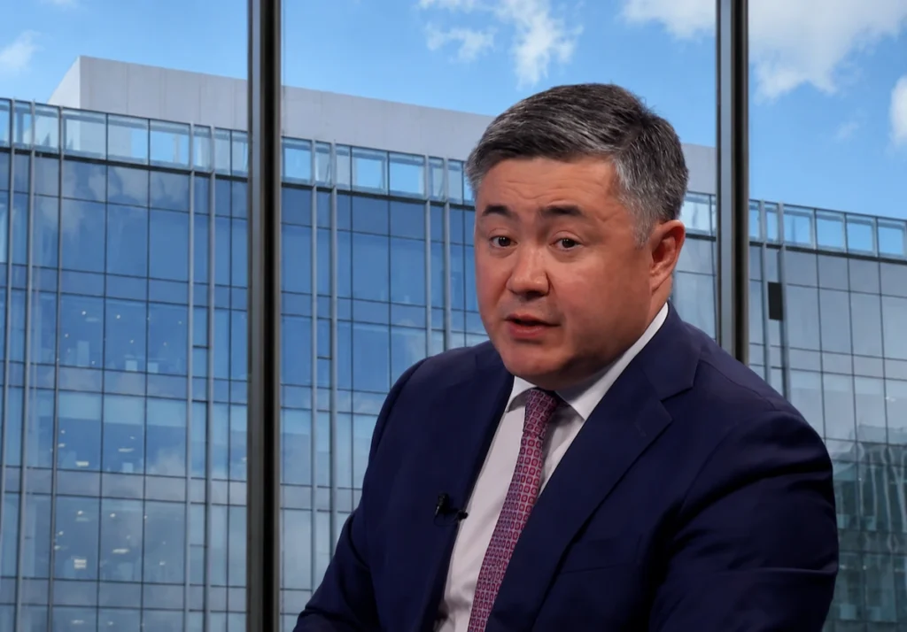 Бірыңғай QR айналасындағы дау күшейді: Сүлейменов банктермен келіссөзге көшті тимур сулейменов
