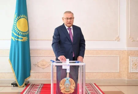 Жетісу облысының әкімі Бейбіт Исабаев өз таңдауын жасады дауыс беру