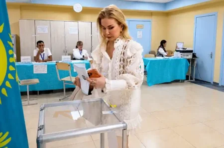 Қазақстанның халық артисі Жәмила Серкебаева сайлауға қатысты