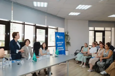 «Ақ жол» Ақтөбеде бизнеске қолжетімді қаржыландыру мәселесін көтерді "Ақ жол" партиясы