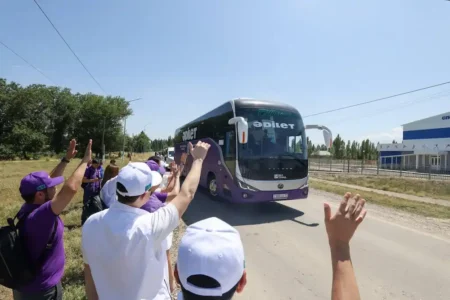 «Әділет» партиясы 99 елдімекеннен 2 мыңнан астам ұсыныс жинап келді "Әділет" партиясы