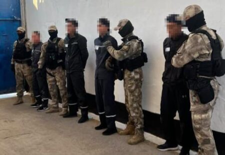 10 өңірде арнайы операция өтті: ҰҚК 29 күдіктіні ұстады тақырыбы бойынша иллюстрациялық сурет