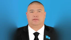 Тергеу изоляторындағы депутат: Ерғали Аманбаев неге мандатын сақтап қалды? тақырыбы бойынша иллюстрациялық сурет
