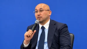 Дәурен Абаев жастар фестивалінде күтпеген кеңес берді тақырыбы бойынша иллюстрациялық сурет