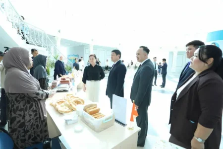 Қилыбай еңбек адамын ұлықтау елге өнеге екенін айтты Еңбек