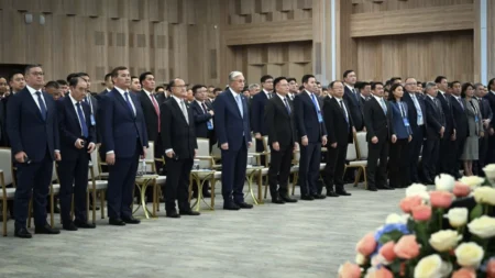 Алматыда қаза тапқан әскери қызметшілерді бір минут үнсіздікпен еске алды Алматыда қаза тапқан әскери қызметшілерді бір минут үнсіздікпен еске алды тақырыбы бойынша иллюстрациялық сурет