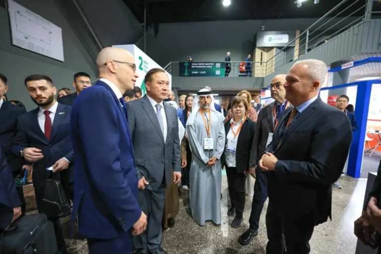 Алматыда мұнай-газ саласының KIOGE 2026 мерейтойлық халықаралық көрмесі басталды тақырыбы бойынша иллюстрациялық сурет