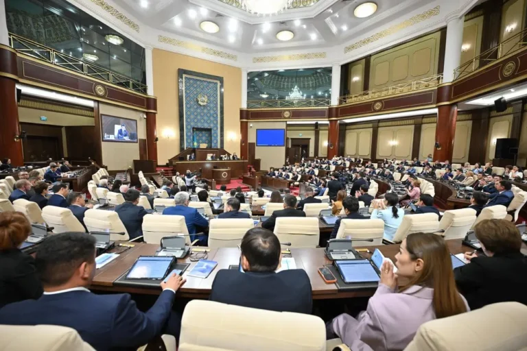 құрылтай депутаттары