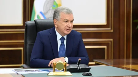 Шавкат Мирзиёев Қасым-Жомарт Тоқаевқа көңіл айтты Шавкат Мирзиёев Қасым-Жомарт Тоқаевқа көңіл айтты тақырыбы бойынша иллюстрациялық сурет