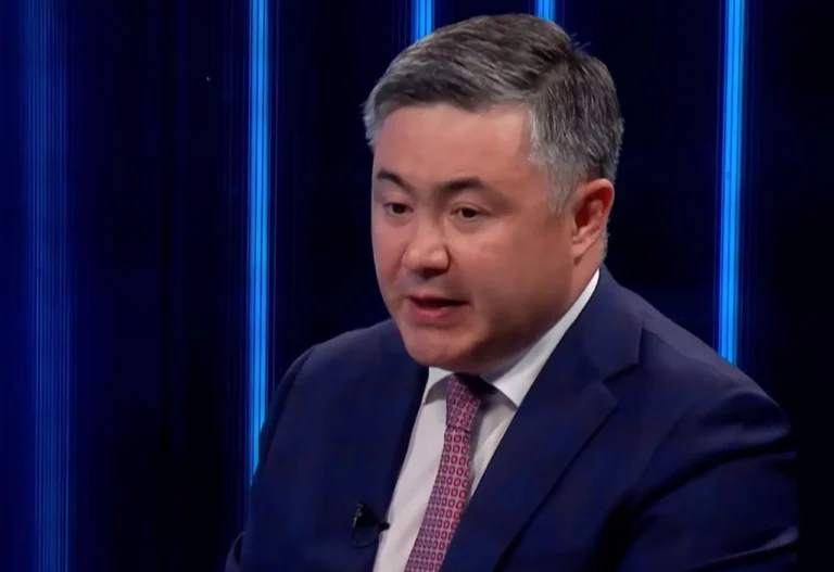 Сентябрь без финансовых сюрпризов: как Нацбанк тушит валютный ажиотаж тимур сулейменов