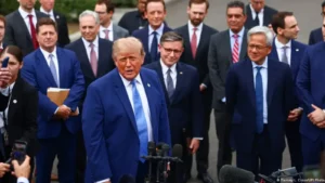 Трамп пен ірі IT-компаниялар жасанды интеллектіні бақылау туралы келісімге келді тақырыбы бойынша иллюстрациялық сурет