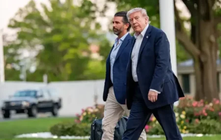 Багамдағы тойдың құны: Трамп Кремлевке ақша қайтарылғанын айтты Трамп