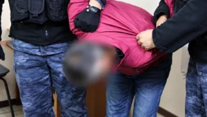 Алматыда пәтері үшін зейнеткерді өлтірген төрт күдікті ұсталды тақырыбы бойынша иллюстрациялық сурет