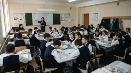 «Бір сыныпта 37 бала»: Астанада 20 мыңнан астам оқушыға парта жетпей қалды Бір сыныпта 37 бала: Астанада 20 мыңнан астам оқушыға мектеп орны жетпейді тақырыбы бойынша иллюстрациялық сурет