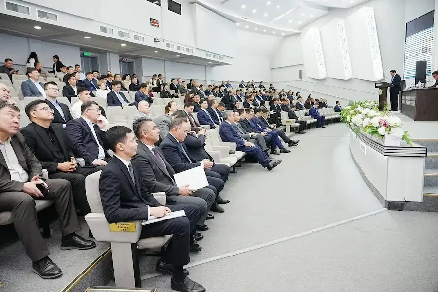 Қазақстанда жергілікті жолдарды жөндеу мен күтіп-ұстау талабы күшейтілмек — тақырып бойынша фото
