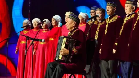 Елордалық зейнеткерлерге Қарттар күніне орай мерекелік концерт ұйымдастырылды Елордалық зейнеткерлерге Қарттар күніне орай мерекелік концерт ұйымдастырылды тақырыбы бойынша иллюстрациялық сурет