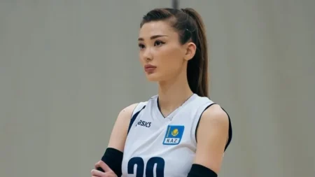 «КСРО-да өмір сүріп жатқан жоқпыз»: бапкердің әрекеті желіні шулатты КСРО-да өмір сүріп жатқан жоқпыз: бапкердің әрекеті желіні шулатты тақырыбы бойынша иллюстрациялық сурет