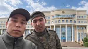МИД Казахстана ведет переговоры по возвращению соотечественников из зоны боев тақырыбы бойынша иллюстрациялық сурет