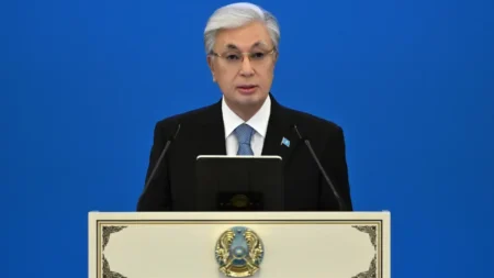 Республика күні: Ұлы далада мемлекеттілік дәстүрі қайта жаңғырған күн Республика күні: Ұлы далада мемлекеттілік дәстүрі қайта жаңғырған күн тақырыбы бойынша иллюстрациялық сурет