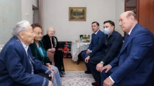 Шымкентте қала әкімі аға буын өкілдерін құттықтады тақырыбы бойынша иллюстрациялық сурет
