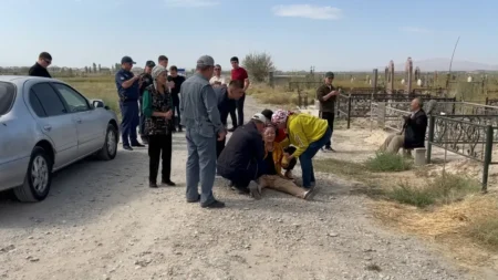 Таразда аңшылықта қаза тапқан ер адамның эксгумациясына ата-анасы қарсы шықты Таразда аңшылықта қаза тапқан ер адамның эксгумациясына ата-анасы қарсы шықты тақырыбы бойынша иллюстрациялық сурет